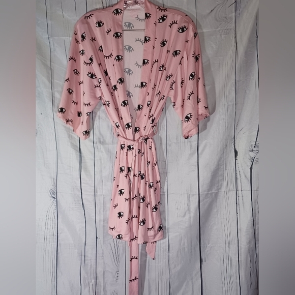 Spoiled Angel Pink Robe with Eye Print - Picture 1 of 12